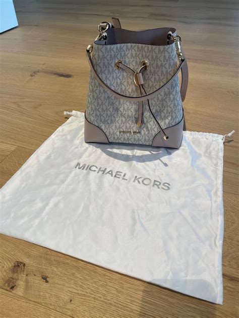 michael kors tasche buchstabe verloren